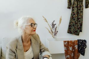 elderly woman wearing eyeglasses